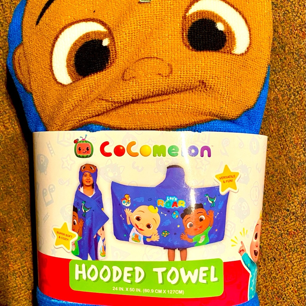 NEW Cocomelon Hooded Towel